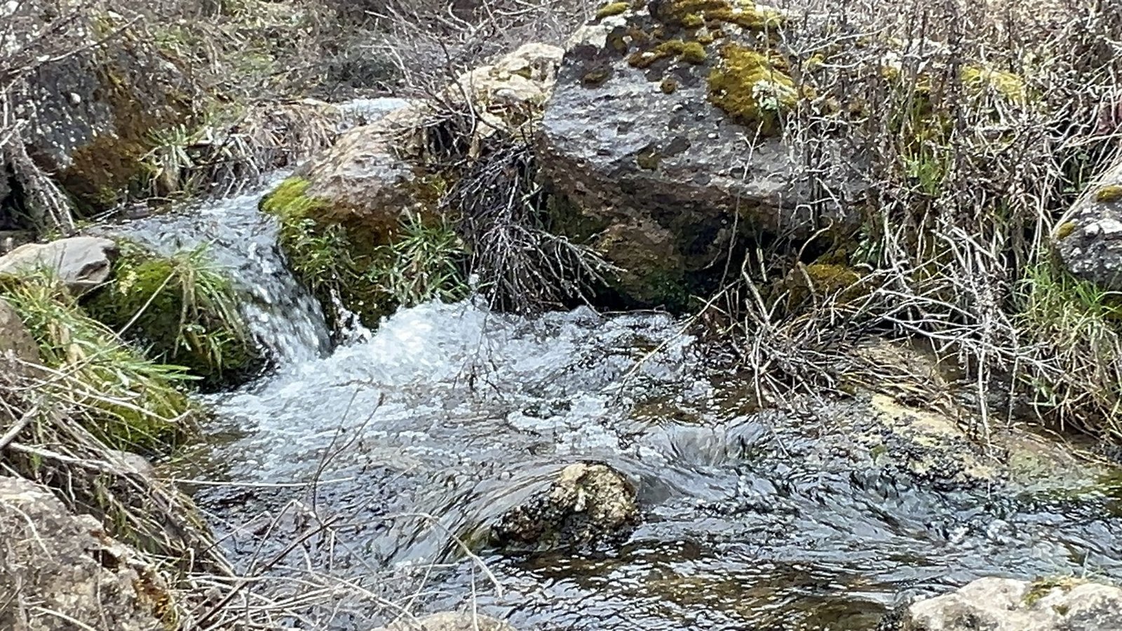 The stream that leads up to the Kabash waterfalls